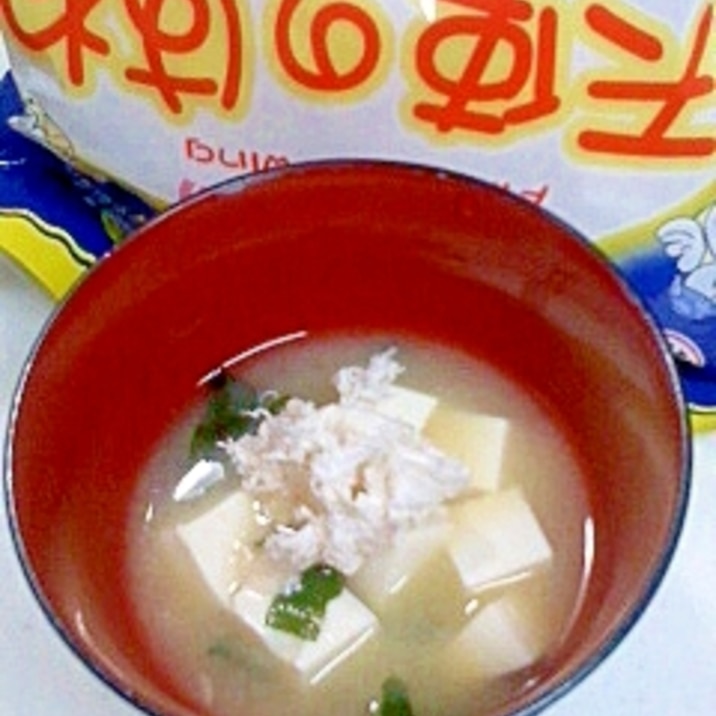 フワフワせんべい汁風? 天使のはねと豆腐の味噌汁
